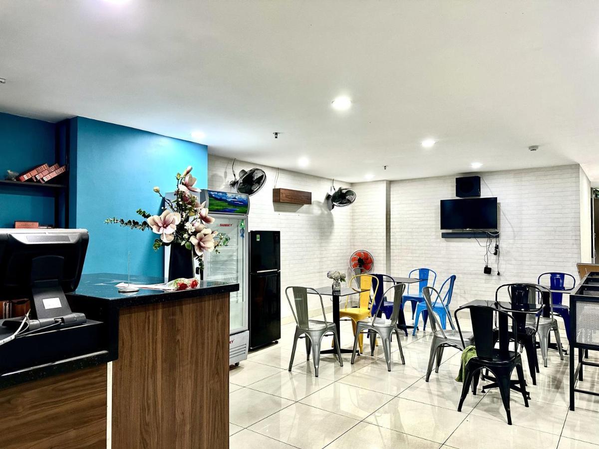 The Jade Hotel Near Tan Son Nhat Airport Хошимін Екстер'єр фото