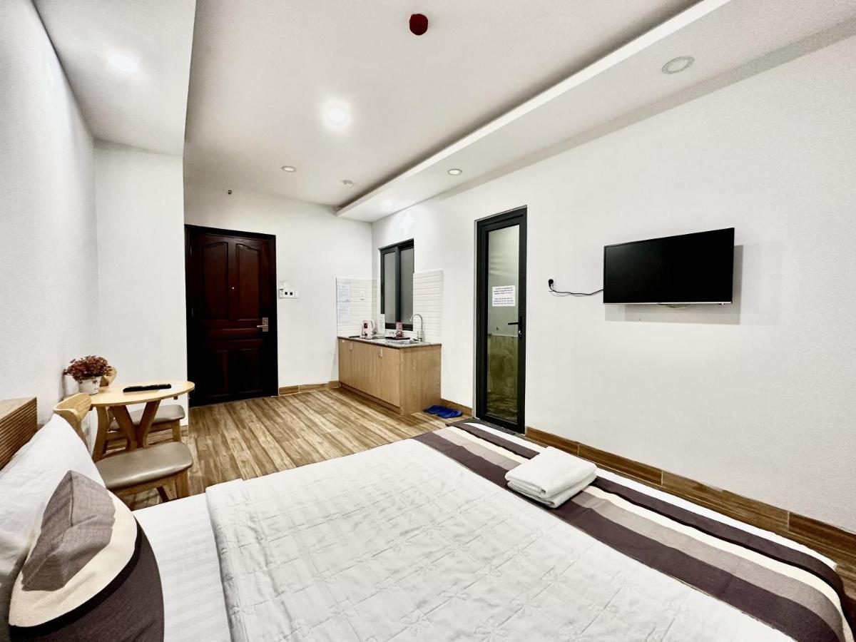 The Jade Hotel Near Tan Son Nhat Airport Хошимін Екстер'єр фото