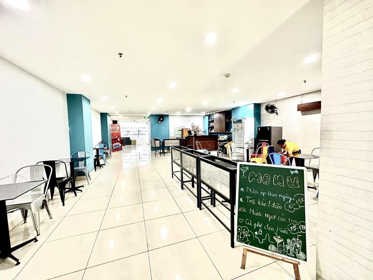 The Jade Hotel Near Tan Son Nhat Airport Хошимін Екстер'єр фото