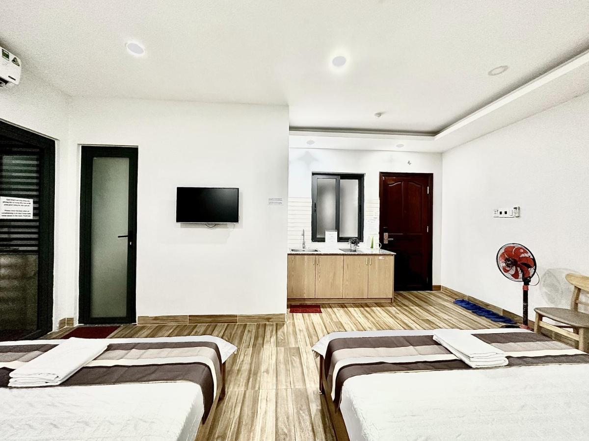 The Jade Hotel Near Tan Son Nhat Airport Хошимін Екстер'єр фото